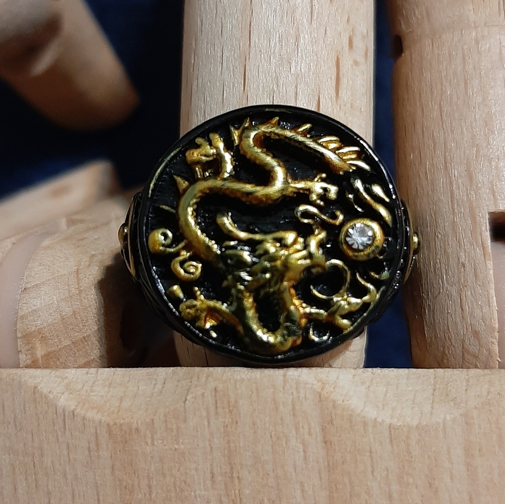 Men's Size 10 Black Metal Dragon Ring - Picture 2 of 4